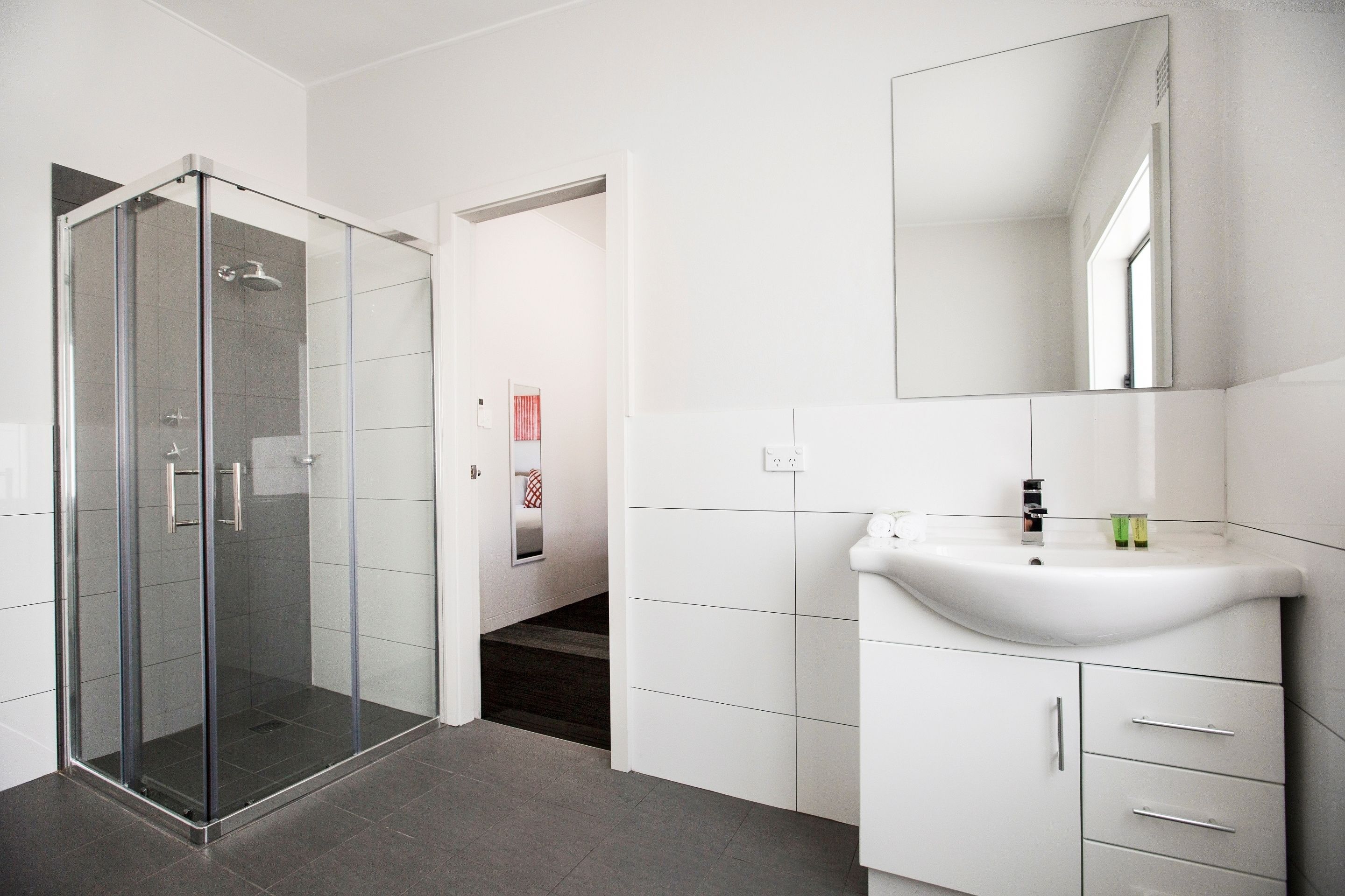 Photo - Villawood Hotel