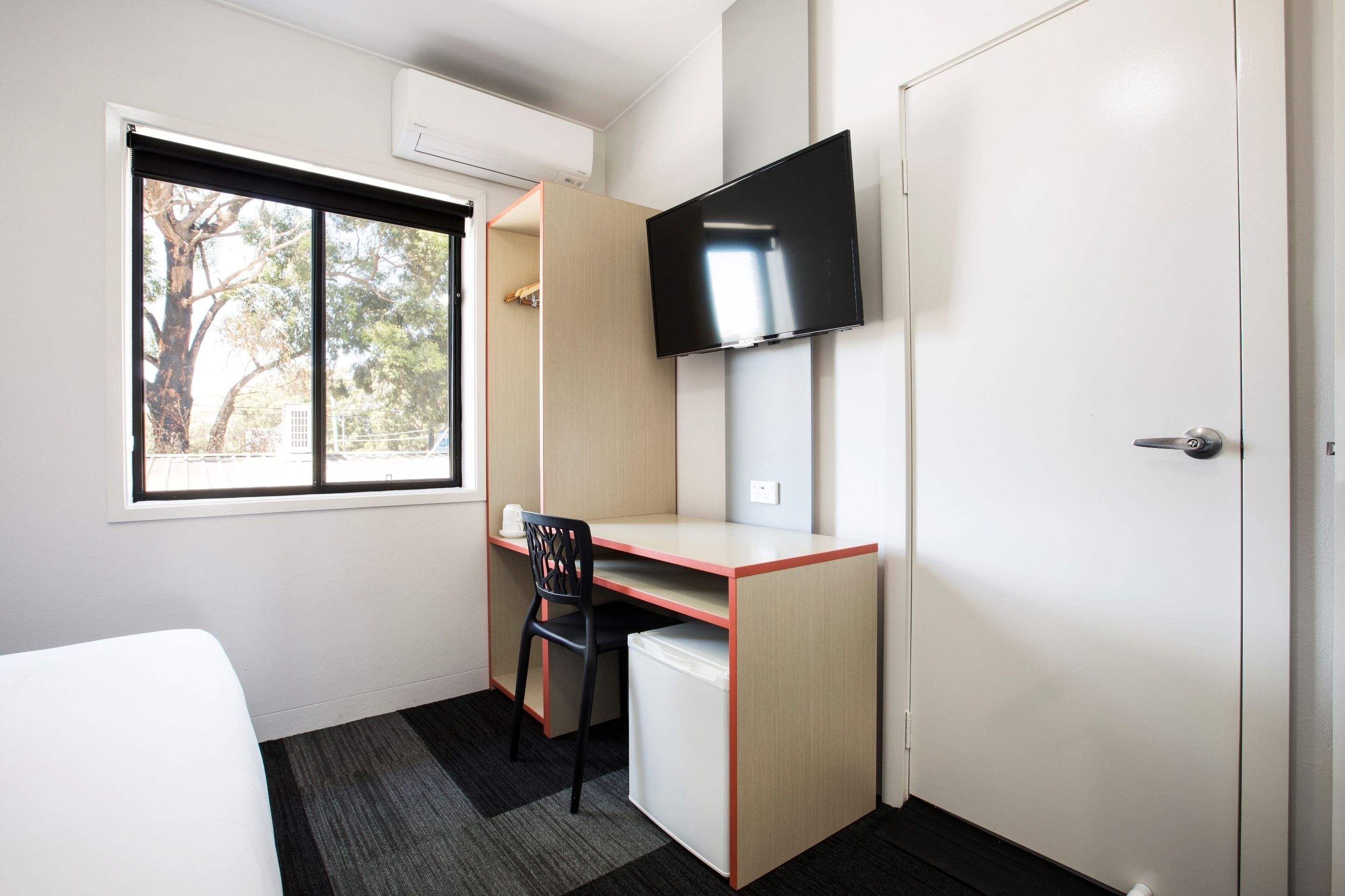 Photo - Villawood Hotel