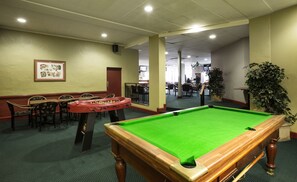 Sports bar - Villawood Hotel (Villawood)