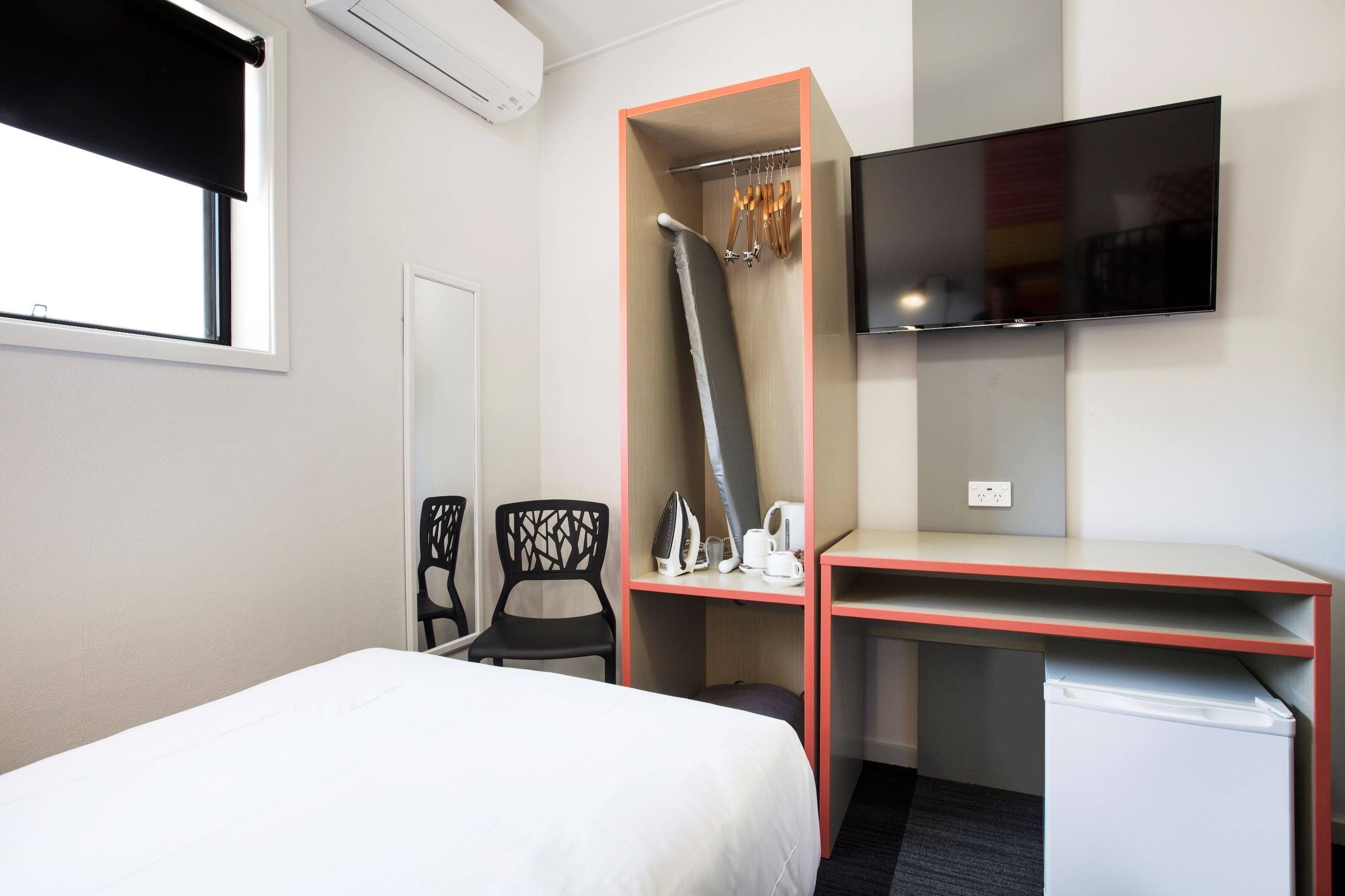 Photo - Villawood Hotel
