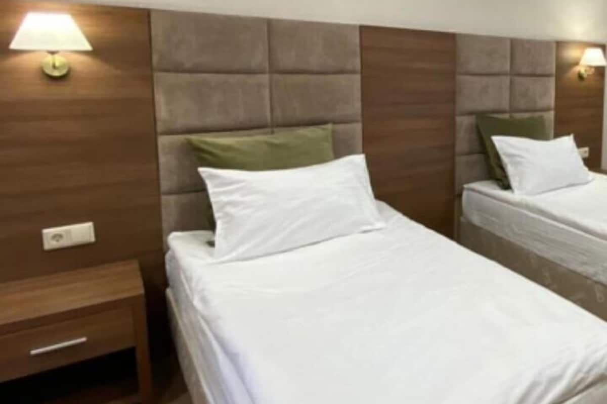 Business Twin Room