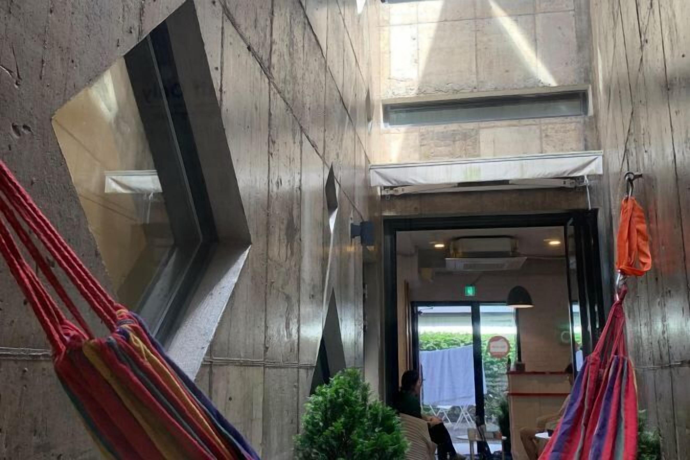 Lydisolert og wi-fi (inkludert)