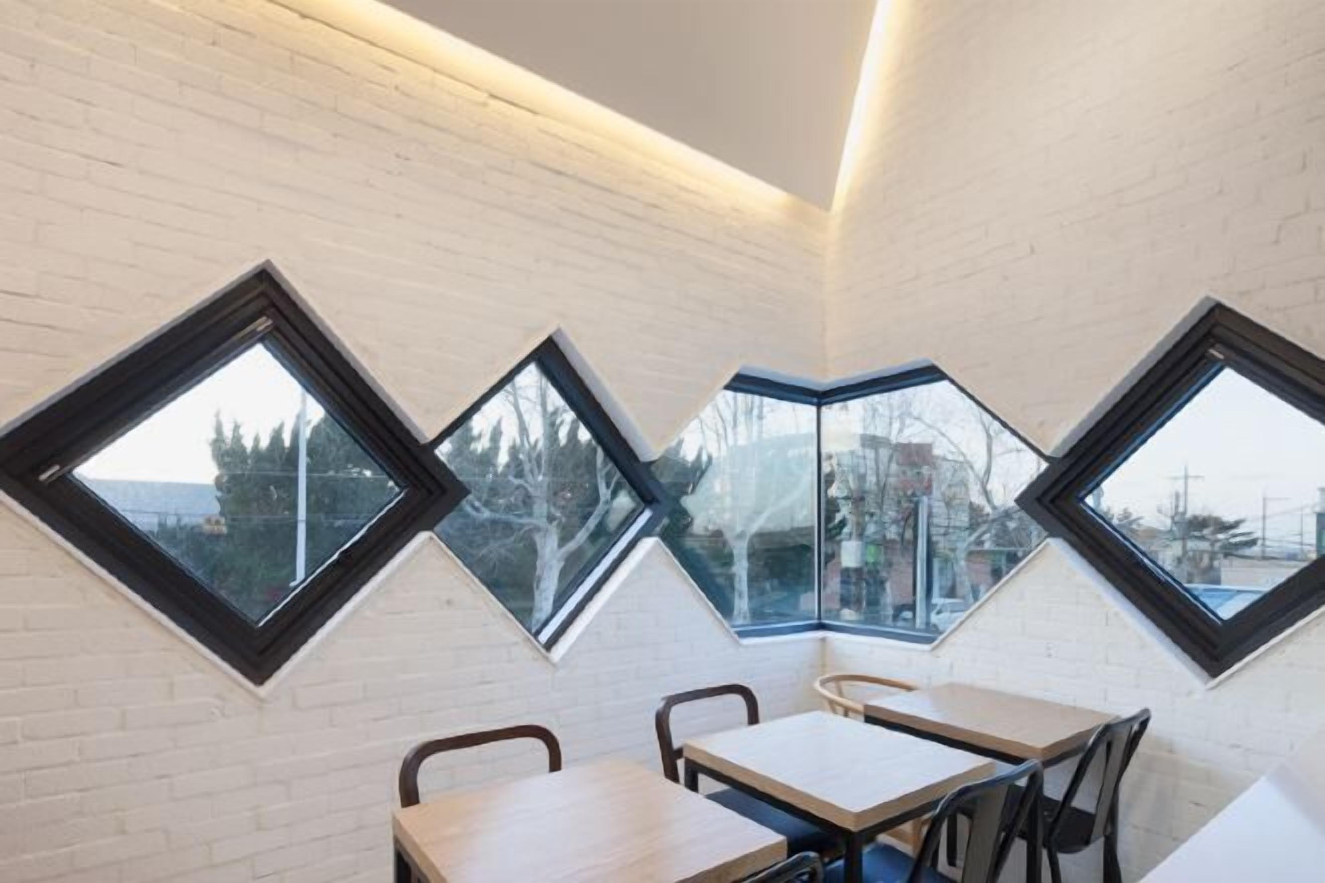 Soundproofing, free WiFi