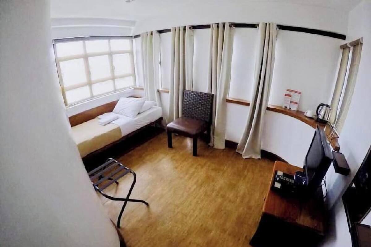 免费 WiFi、床单