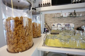 Tägliches inbegriffenes Frühstücksbuffet