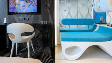 Classic Room, Balcony | 1 bedroom, minibar, in-room safe, desk