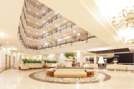 Lobby. Palasia Hotel Palau