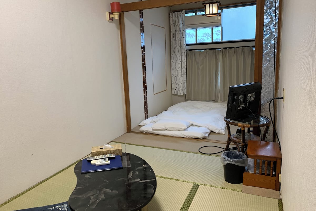Traditionele Twin kamer, gedeelde badkamer (Japanese Style) | Beddengoed