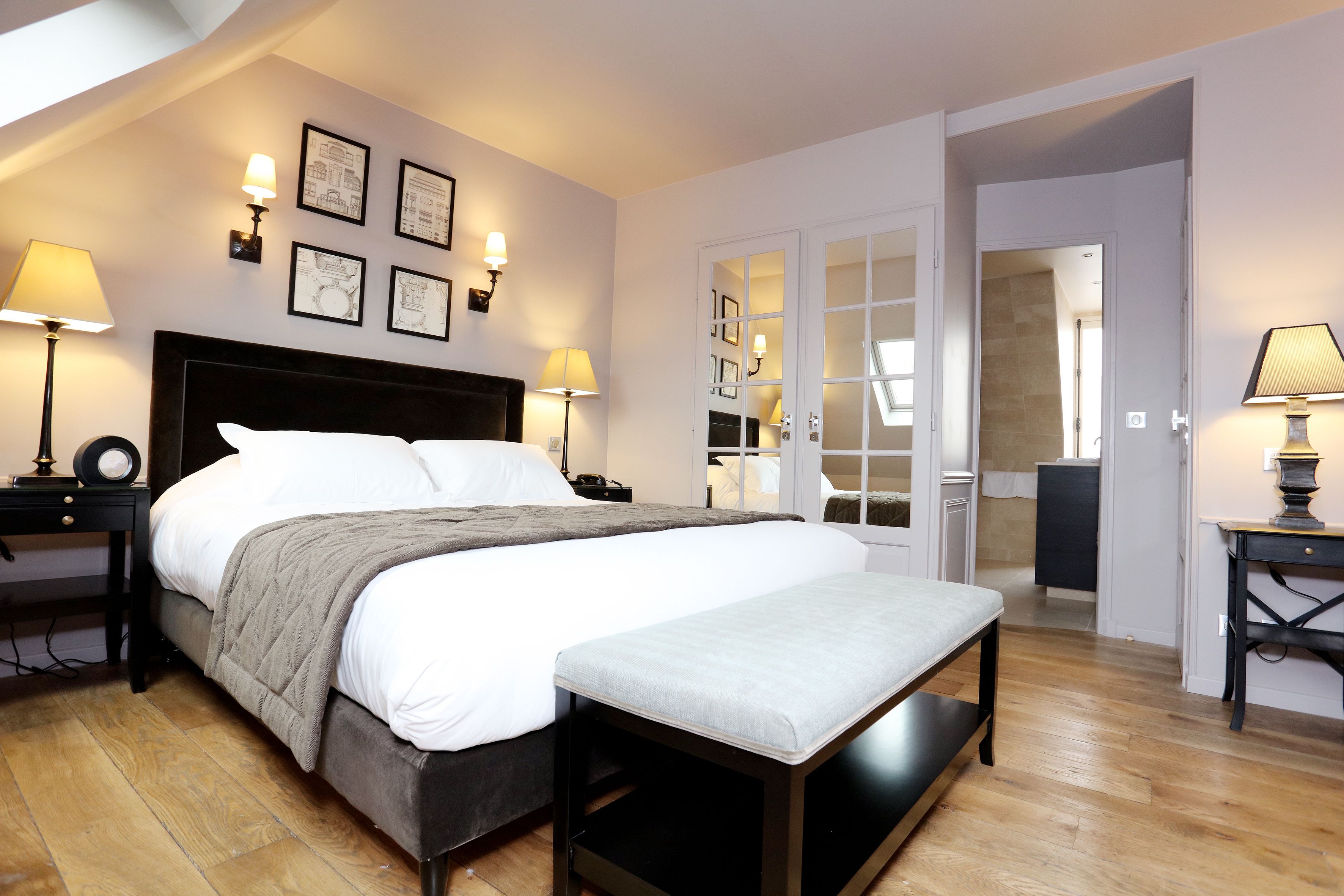 junior suite, balcony (top floor) | 1 bedroom, premium bedding, minibar, in-room safe