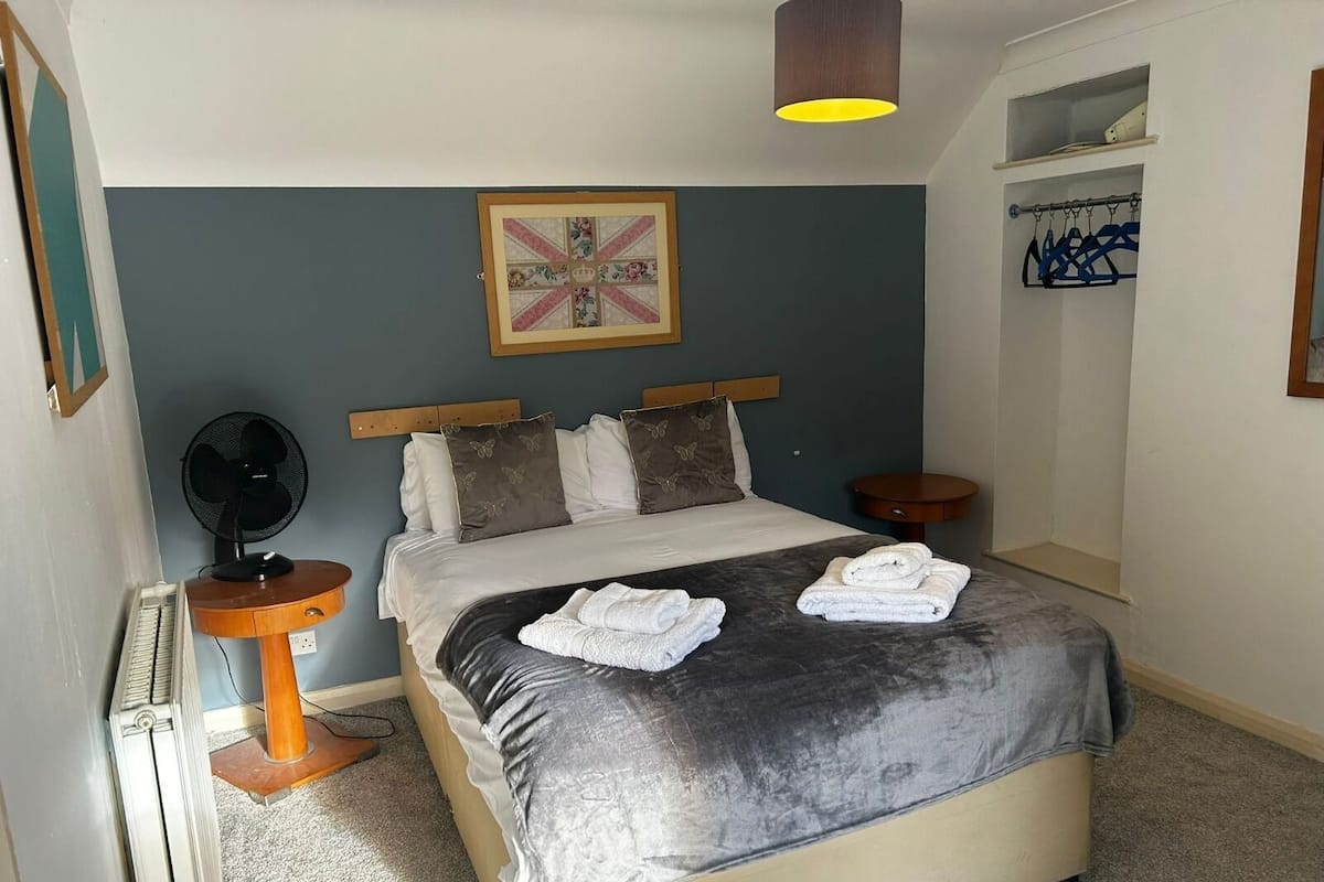 Doppelzimmer, mit Bad | 1 Schlafzimmer