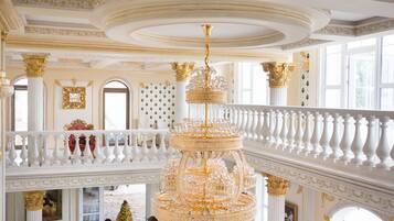 Pintu masuk interior