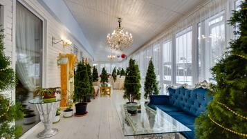 Aamiainen, lounas ja illallinen