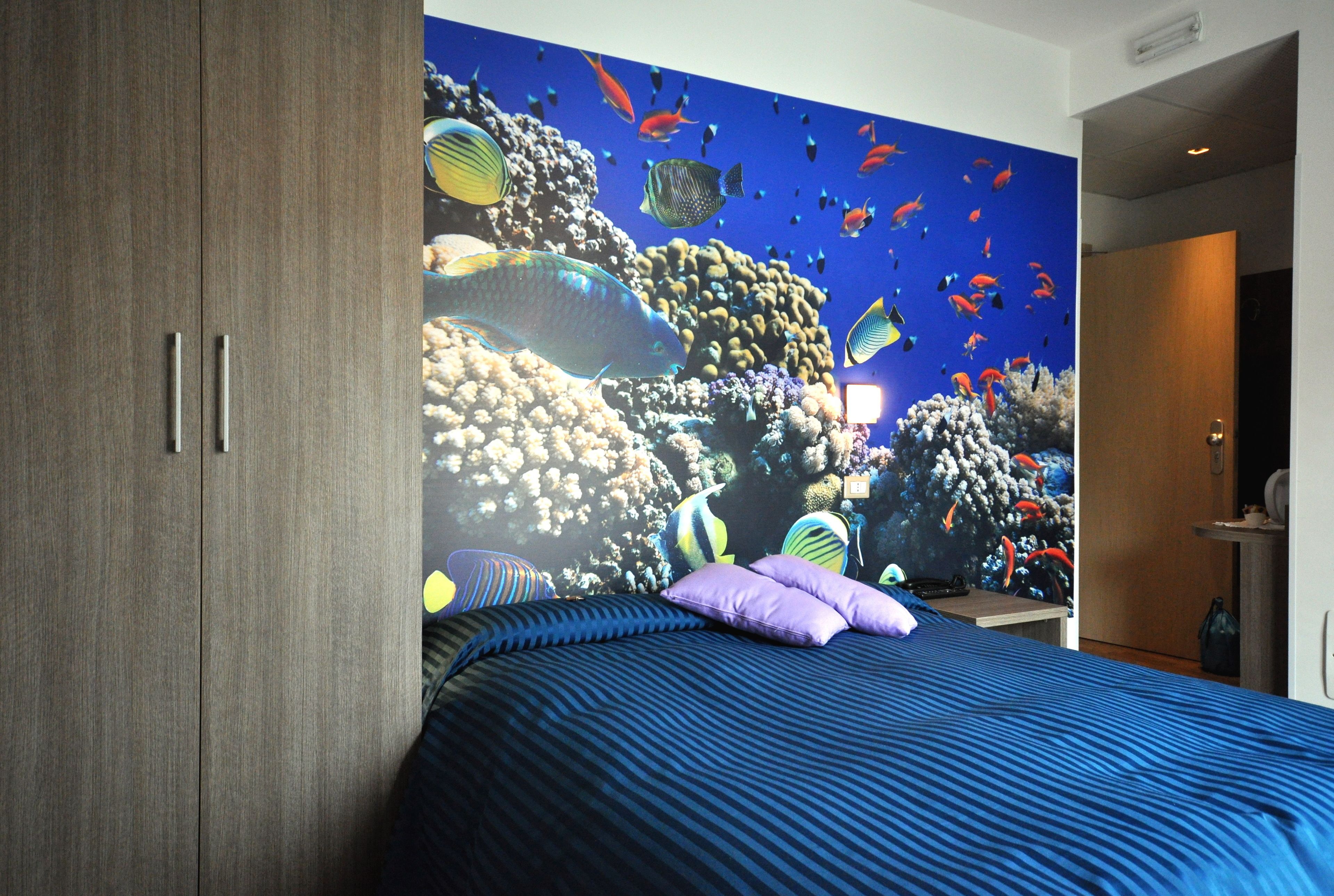 minibar, in-room safe, desk, laptop workspace