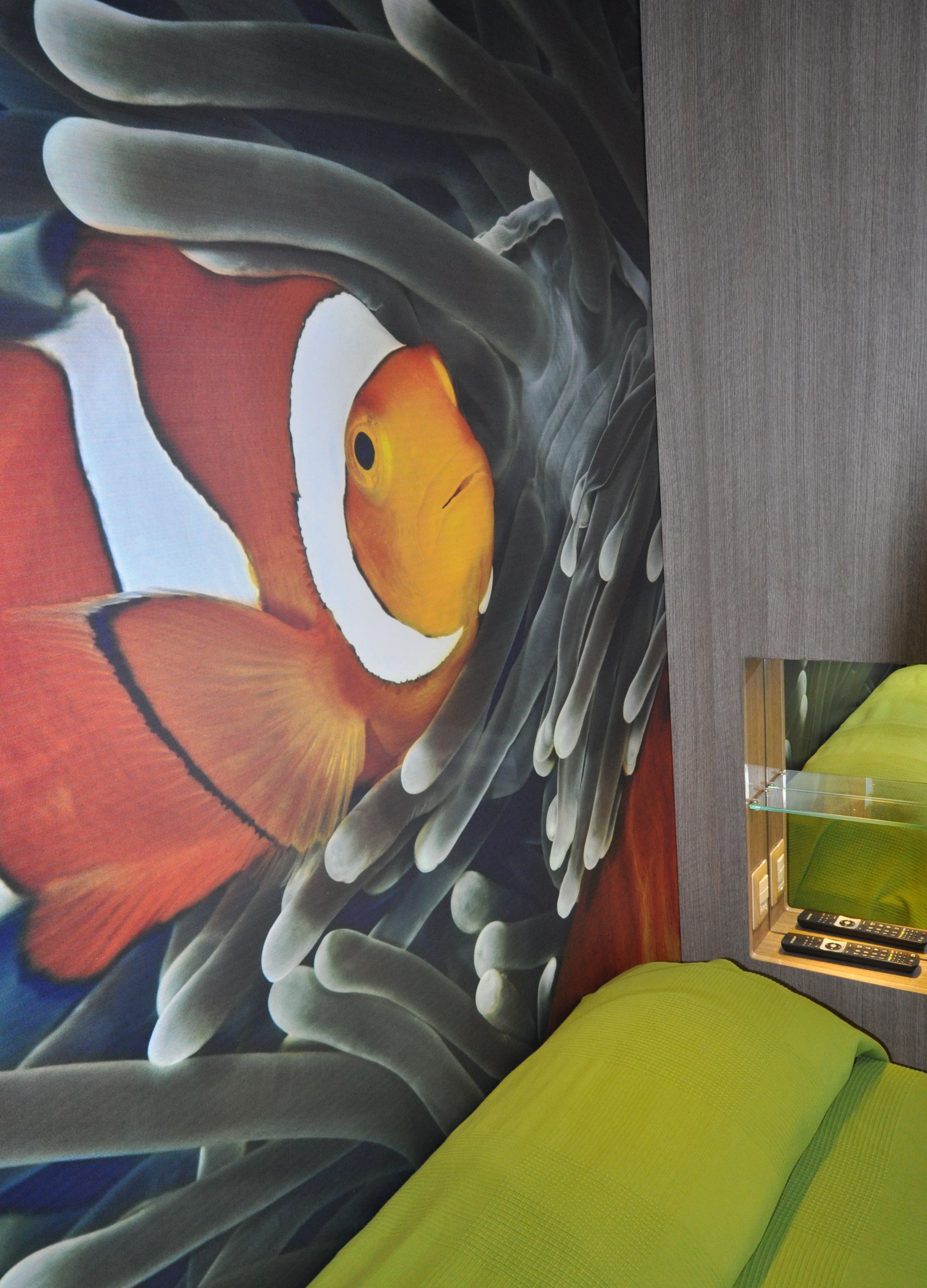 superior room, 1 bedroom, patio | minibar, in-room safe, desk, laptop workspace