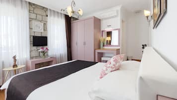 Deluxe Cift Kisilik veya iki Yatakli Oda | Hochwertige Bettwaren, Daunenbettdecken, Minibar, Zimmersafe