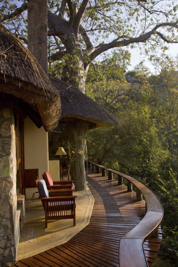 Cottage (Baobab Cottage) | Terrace/patio - Sango Wildlife Lodge (Save Valley Conservancy)