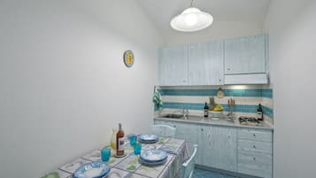 Comfort Triple Room, 1 Bedroom, Ocean View | Private kitchenette | Electric kettle