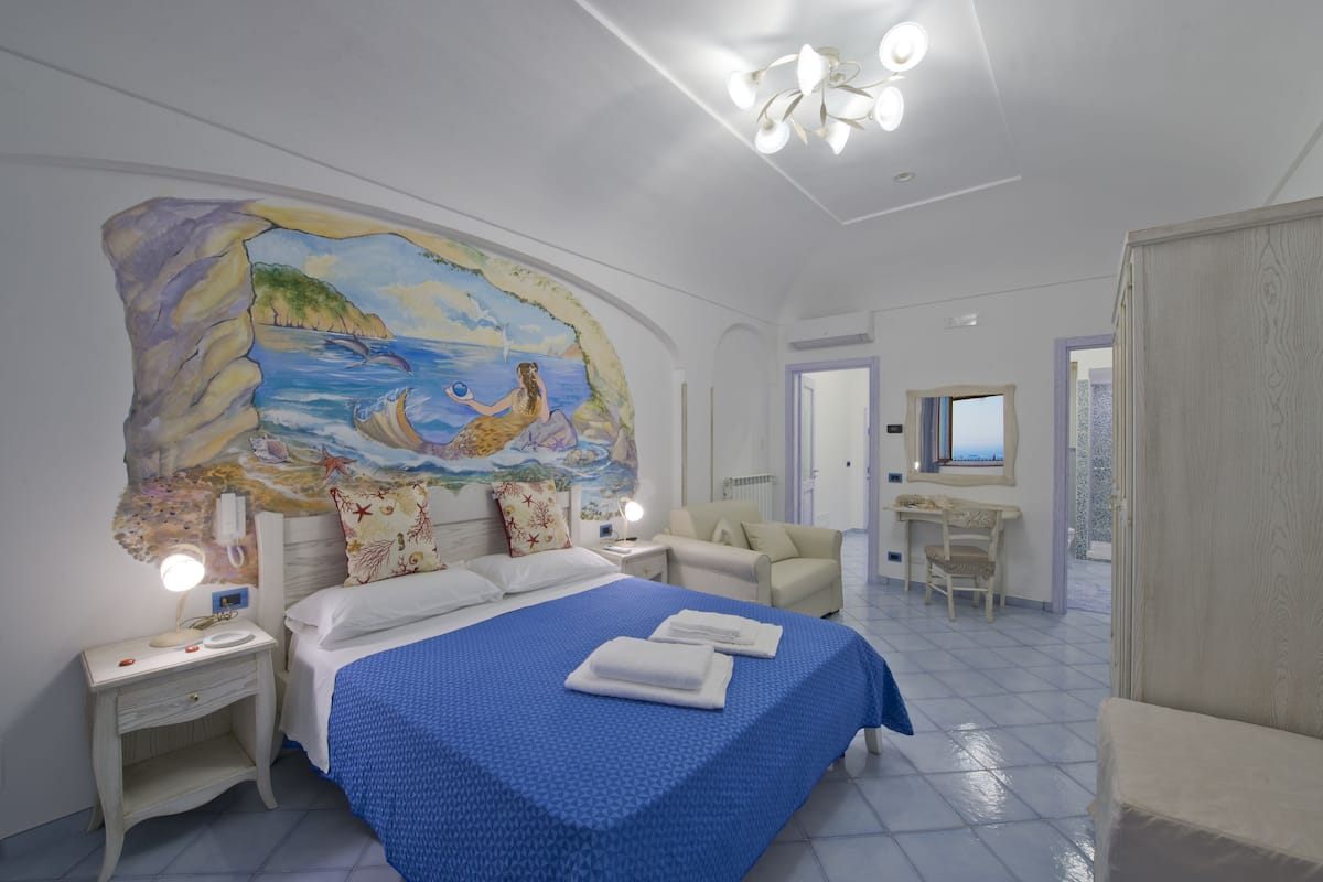 Comfort Triple Room, 1 Bedroom, Ocean View | Desk, soundproofing, WiFi (free), bed sheets