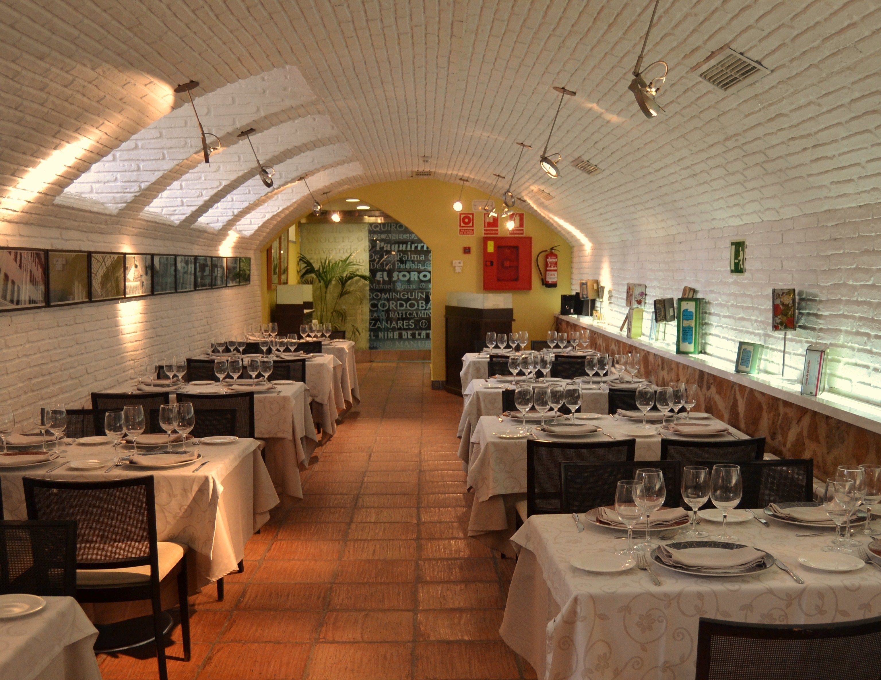 breakfast, lunch, dinner served; regional cuisine