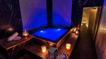 Private spa tub