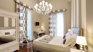 Habitación Deluxe doble | Ropa de cama de alta calidad, minibar, caja fuerte y escritorio