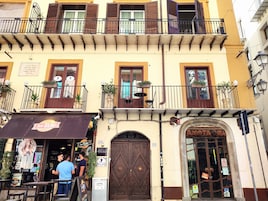 Facciata della struttura