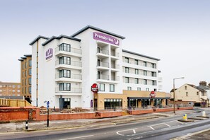 Exterior - Premier Inn Southend On Sea (Southend-on-Sea)