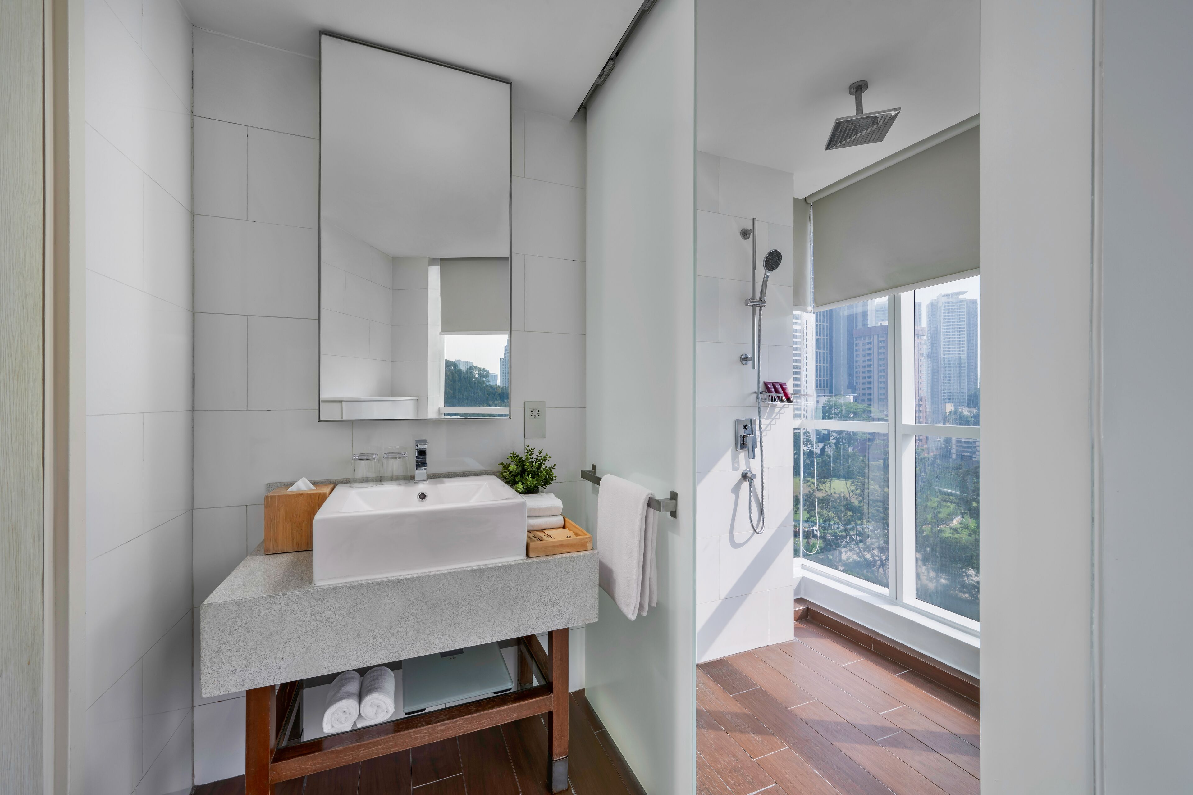 shower, rainfall showerhead, free toiletries, hair dryer