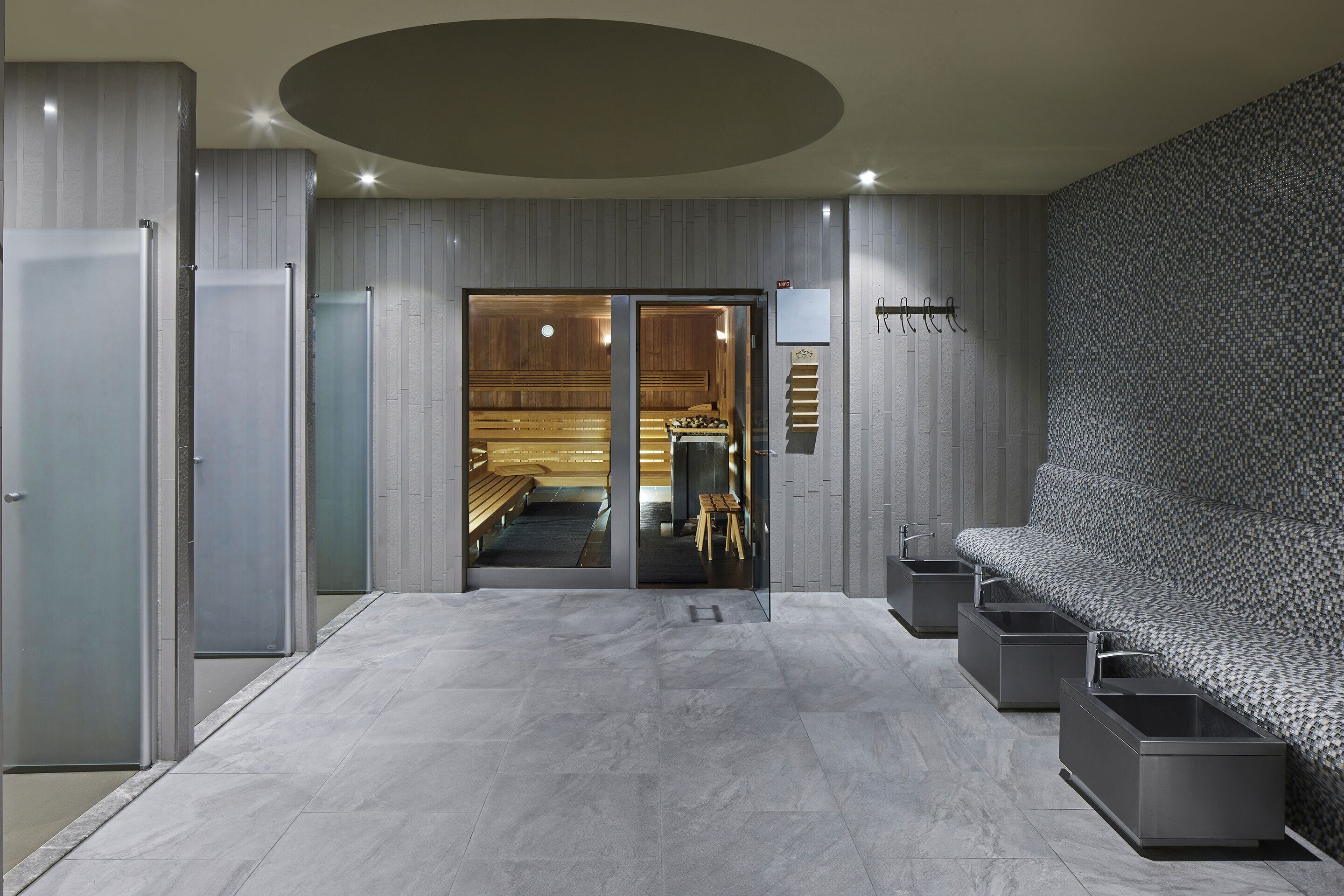 couples treatment room(s), sauna, steam room, turkish bath/hammam