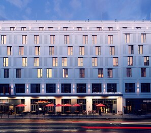 Front of property - TITANIC Chaussee Berlin (Berlin)