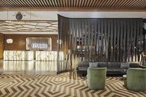 Bar (en el alojamiento)