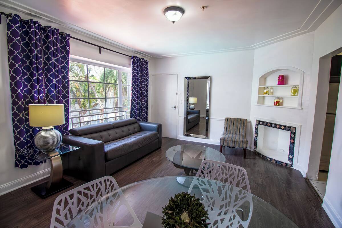 Club Apartment, 2 Bedrooms | Living area | 32-inch flat-screen TV with cable channels, TV