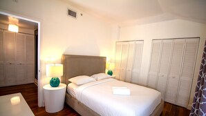 1 chambre, coffres-forts dans les chambres, bureau
