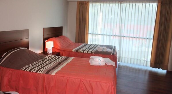 Family Double Room | Minibar, in-room safe, rollaway beds, free WiFi