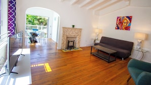 Premium Apartment, 1 Bedroom, Patio | Living area - L'Etoile Apartments Part of the Oasis Casita Collection (Miami Beach)