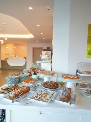 Zimmersafe, Schreibtisch, schallisolierte Zimmer, kostenloses WLAN