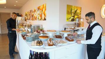 Daily buffet breakfast for a fee