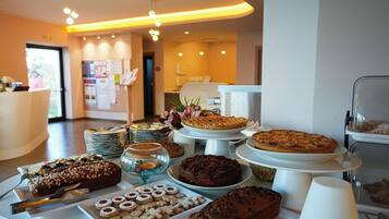 Una cassaforte in camera, una scrivania, insonorizzazione