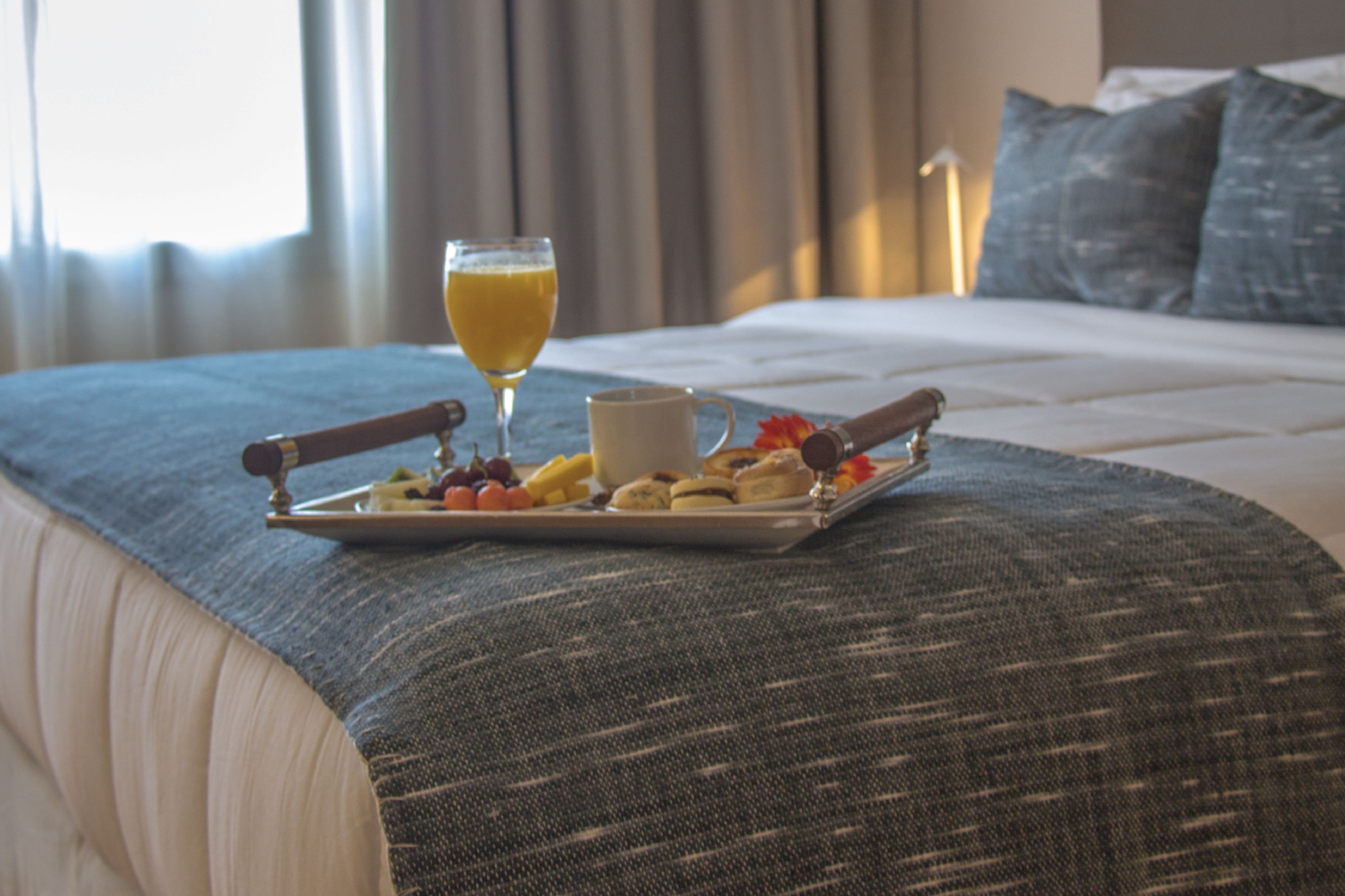 Habitación estándar, 1 cama de matrimonio grande | Ropa de cama de alta calidad, minibar, caja fuerte y escritorio
