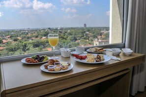 룸서비스 - 식사