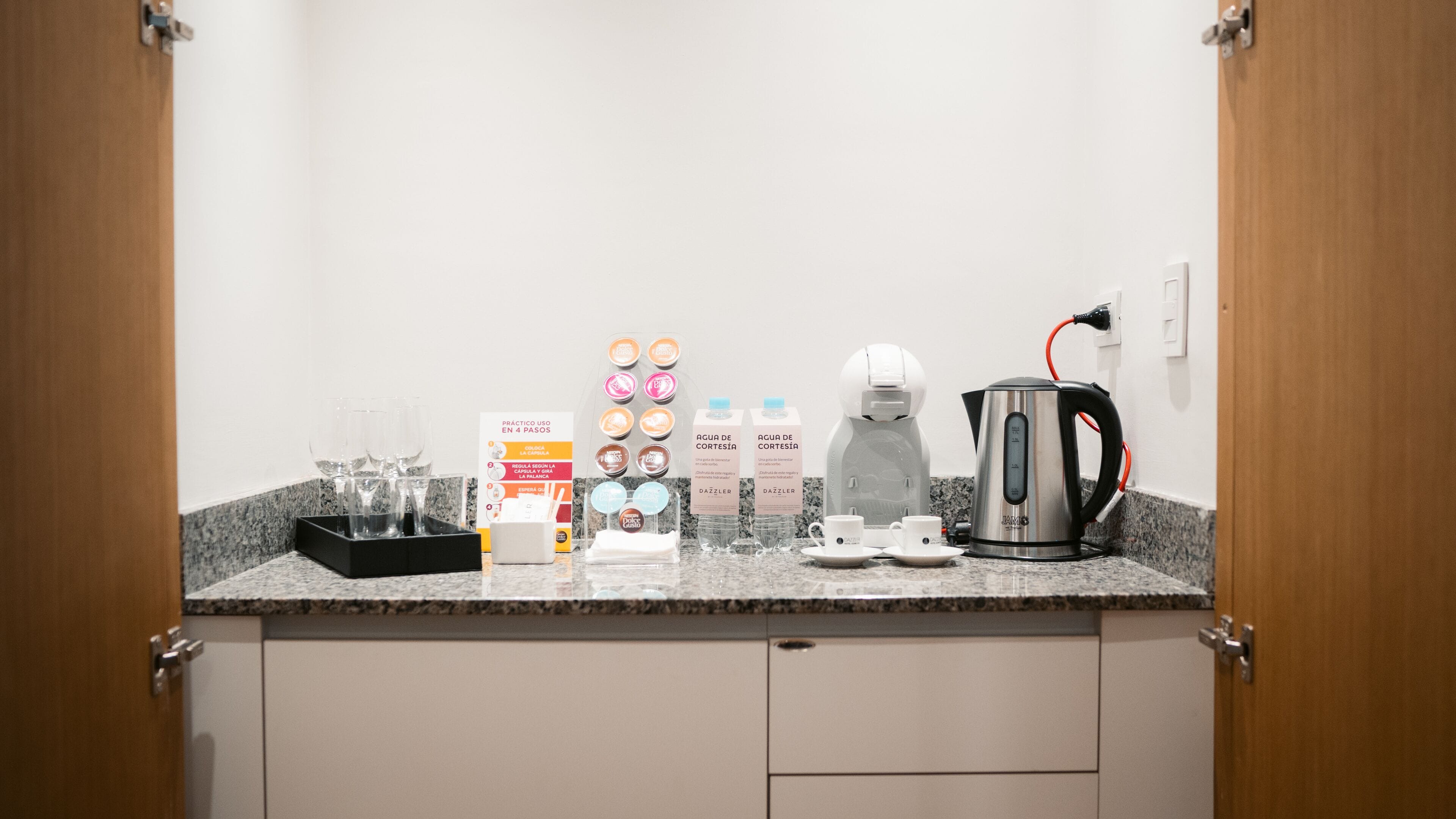 suite, 1 king bed, non smoking (king bed) | premium bedding, minibar, in-room safe, desk