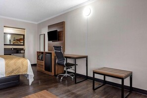 Room - Quality Inn and Suites Ft Jackson Maingate (Columbia)