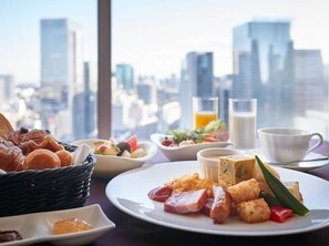 Breakfast meal - Hotel Metropolitan Tokyo Marunouchi (Tokyo)