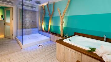 Bathtub spa indoor