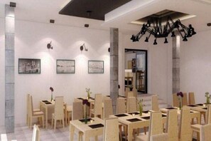 Restaurant - Tsarevets Hotel (Varna)