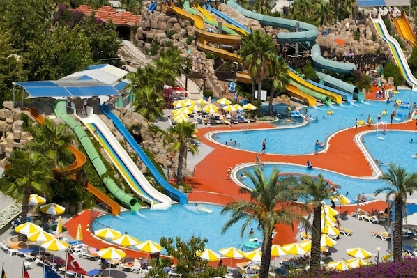 Outdoor pool - Vonresort Golden Beach (Manavgat)