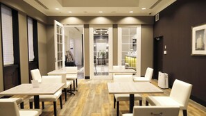 Dining - Monterey LA Soeur Fukuoka (Fukuoka)