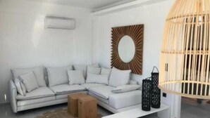 Living area - Sunsetview (Paros)
