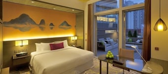 Crowne Plaza Kowloon East