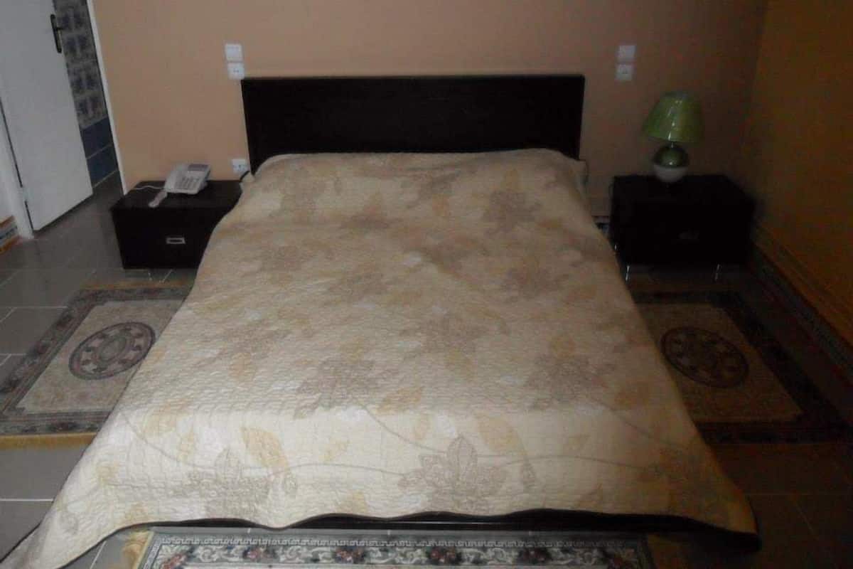 Double or Twin Room | Minibar, in-room safe, desk, blackout curtains